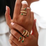 انگشتر طلا مدل آمیتیس سه رج با سنگ اشک سبز - Image 2